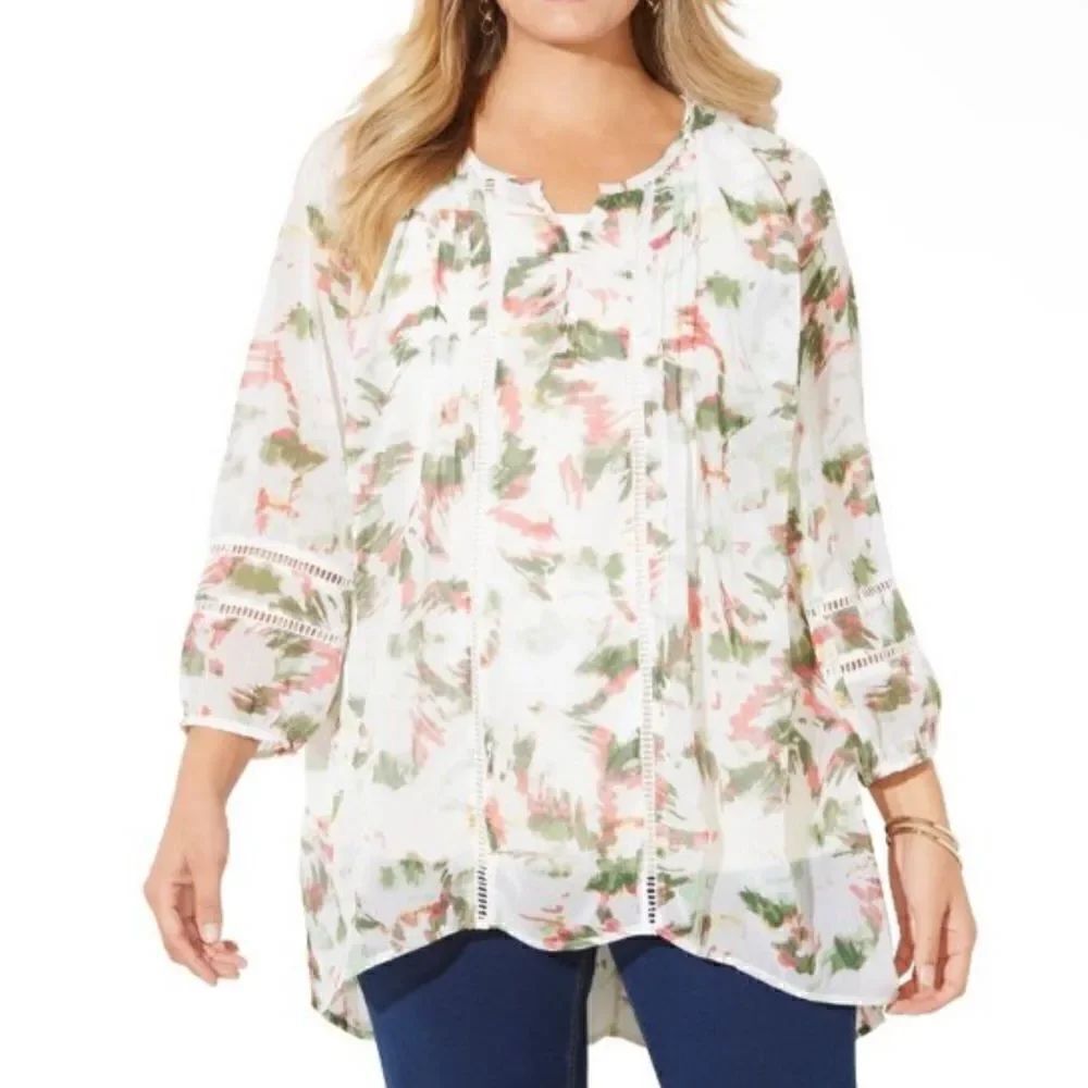 This CATHERINES lightweight peasant top Soft,lightweight soft crinkle chiffon3X